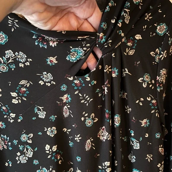 Nine West Floral Blouse - Picture 3 of 7